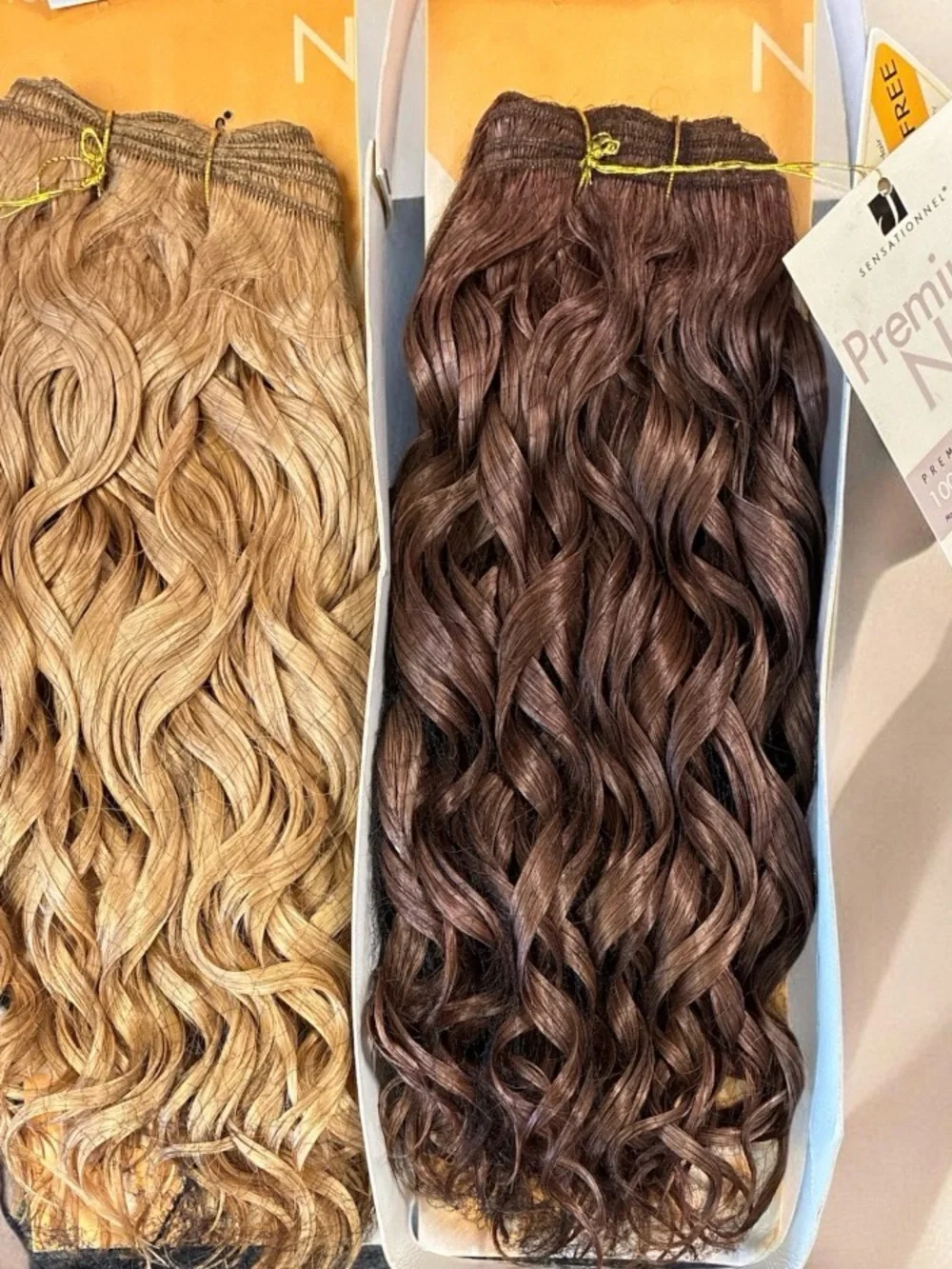 Premium Wavy bundle Extensions - Blonde & Brown 14”